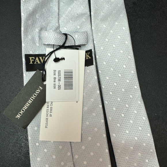 Favourbrook Men’s Silver Tie NWT - Picture 3 of 4